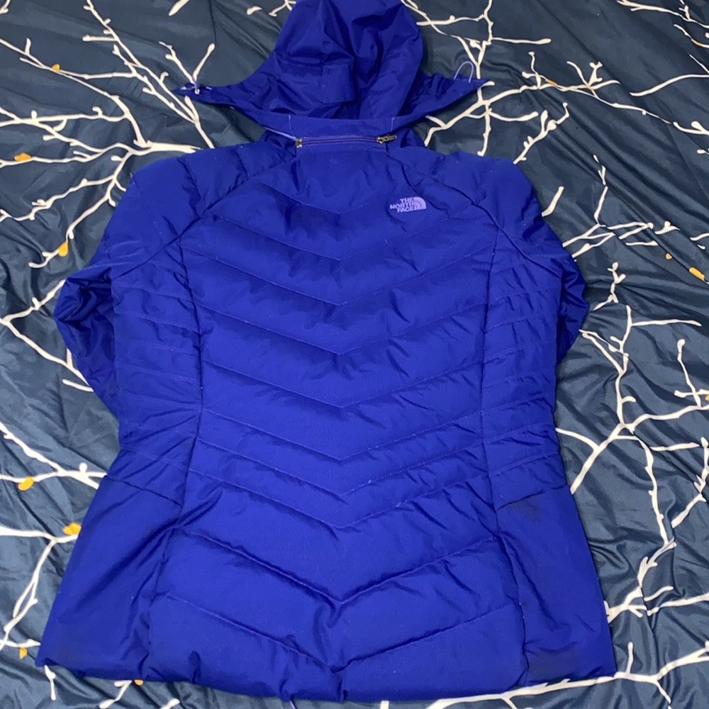 Used Size XL women’s AUTHENTIC north face winter coat